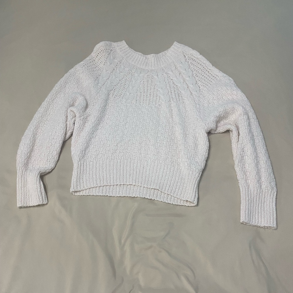 American eagle cream sweater